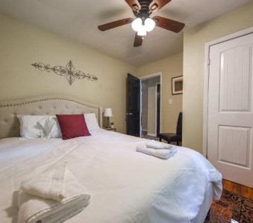 Chapel Bell Cottage- Walkable to UGA