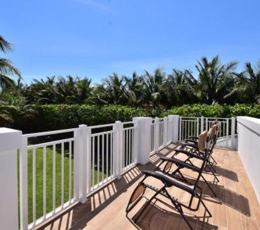 Beachside Escape Near Pier & Pelican Lake Path apts