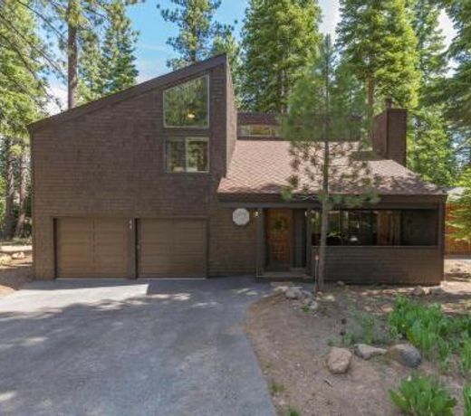 Northstar Mountain Getaway by Tahoe Truckee Vacation Propert