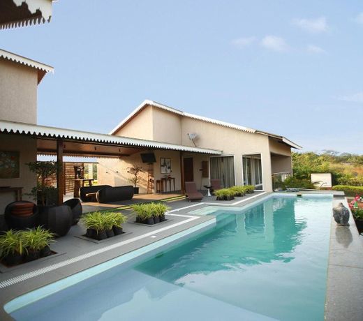 Villa 103 by Vista Rooms
