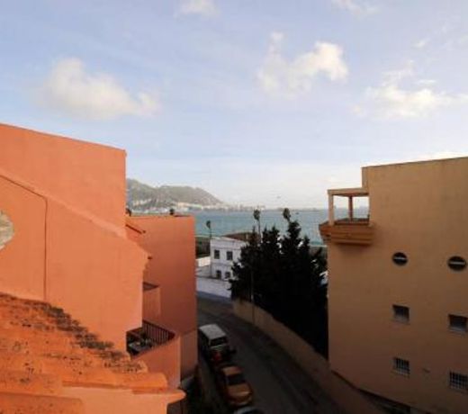 Duplex con vistas al mar