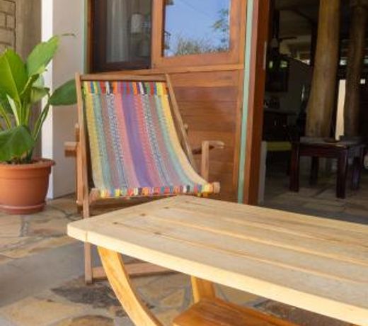 Stunning Studio Suite - AC, Walk to Town and Beach