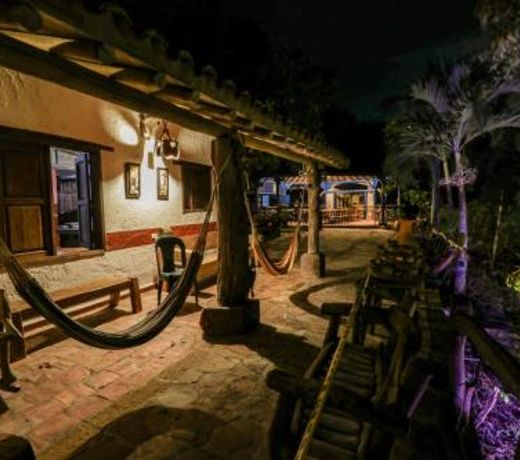 HERMOSA CASA DE CAMPO Y MIRADOR EN GIRON