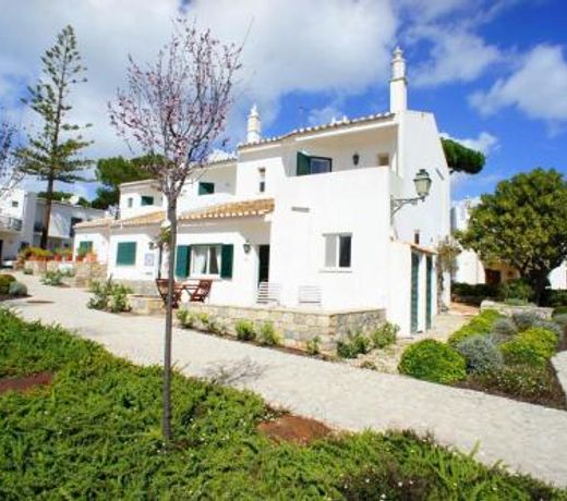 Vale do Lobo Villa Sleeps 6 Air Con WiFi T608011