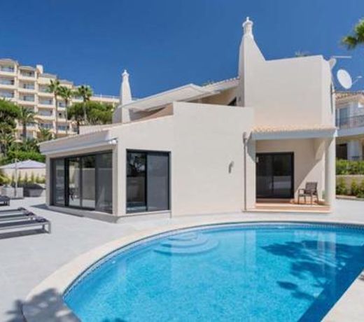 Vale do Garrao Villa Sleeps 6 with Pool Air Con and WiFi