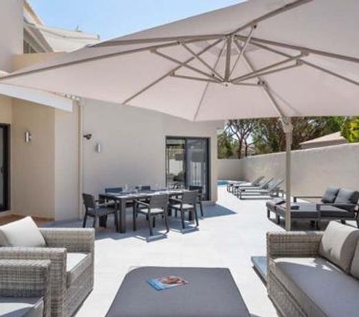 Vale do Garrao Villa Sleeps 6 with Pool Air Con and WiFi