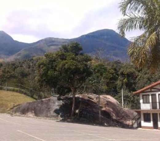 Studio Petropolis, Alameda das Pedras