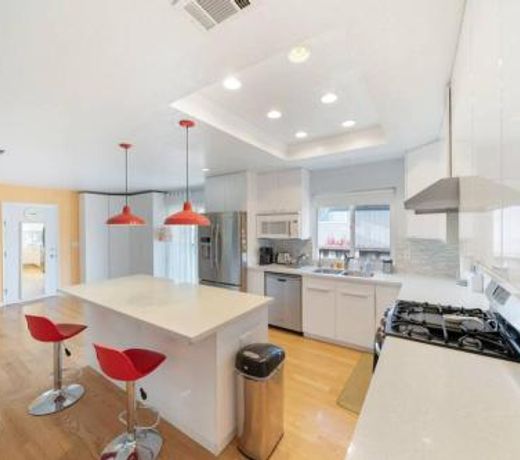 Luxe Modern Getaway in The East Bay!