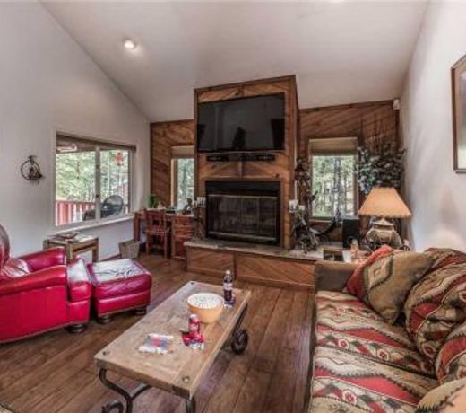 DreamCatcher, 2 Bedrooms, Sleeps 6, Movie Channels, Wood Fireplace