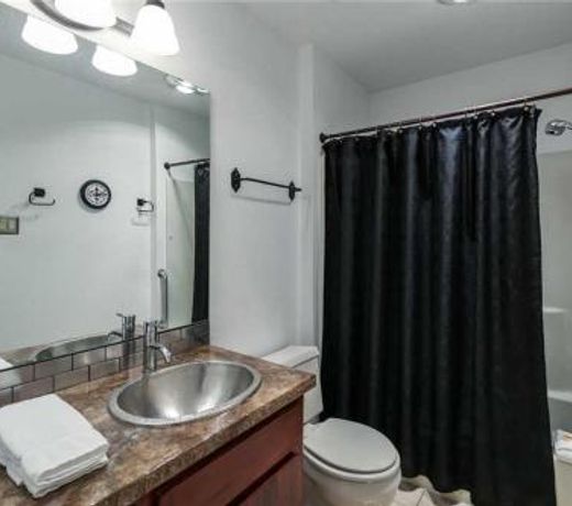 DreamCatcher, 2 Bedrooms, Sleeps 6, Movie Channels, Wood Fireplace