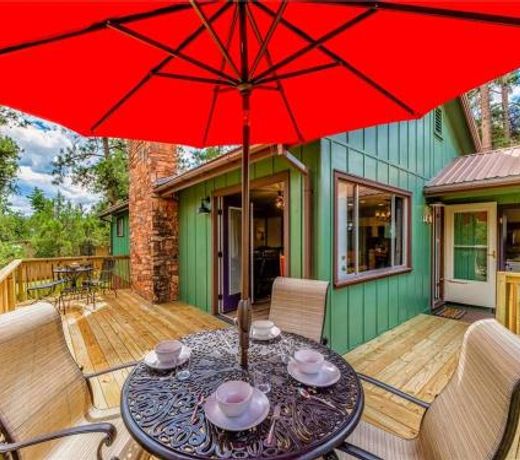 Texas Trio Cabin, 3 Bedrooms, Hot Tub, Fireplace, Sleeps 6
