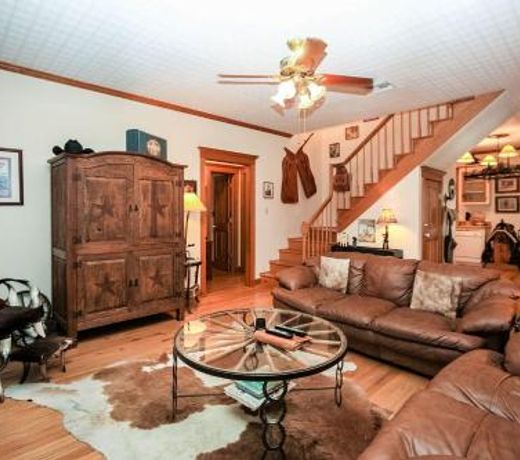 Texana Guesthouse Home