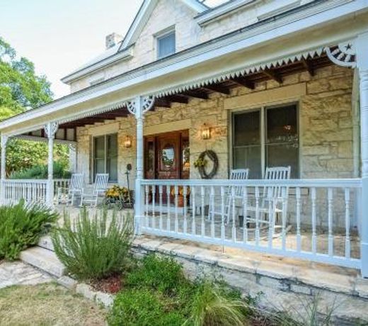 Texana Guesthouse Home