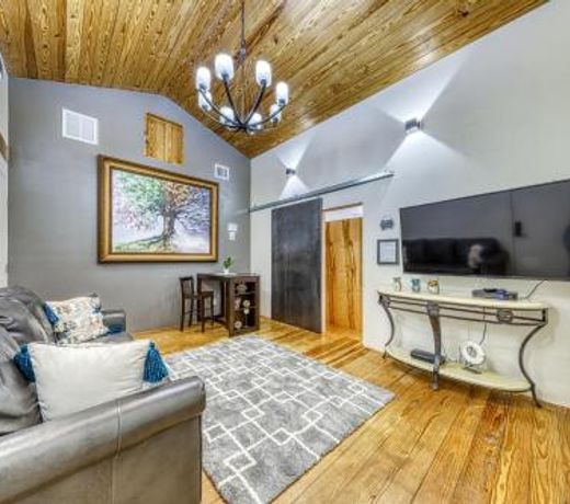 406 Lodge