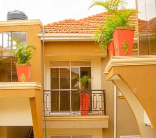 Edwinz Luxury Homes