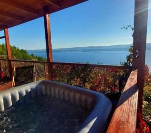 Bella vista with jacuzzi