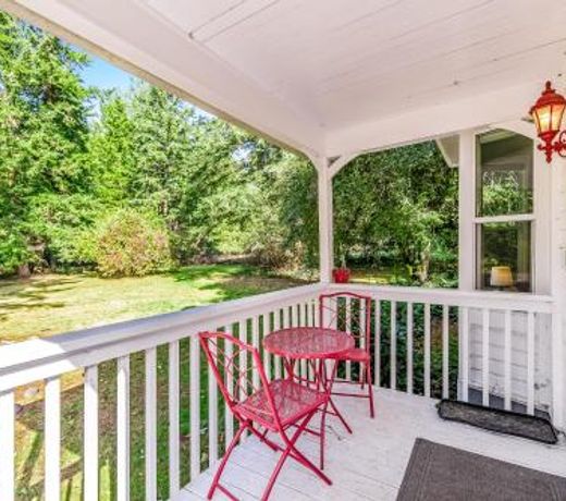 Peaceful Farm Rental in Sequim