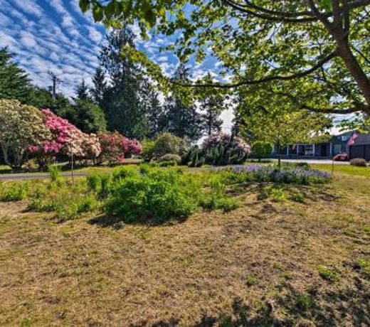 Waterfront Home - Easy Access to Olympic Peninsula