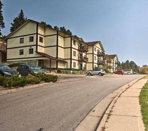 Stylish, Updated Black Hills Condo with Shared Patio