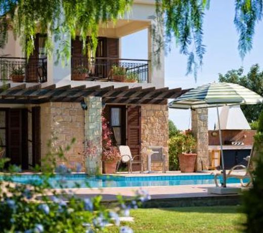 3 bedroom Villa Anarita with private pool, Aphrodite Hills Resort