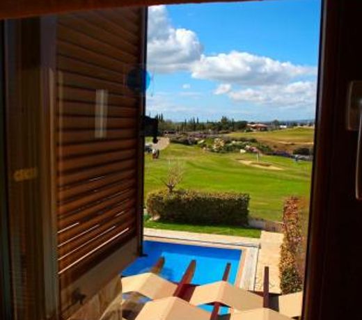 Villa in Kouklia Sleeps 4 includes Swimming pool Air Con and WiFi 0 5