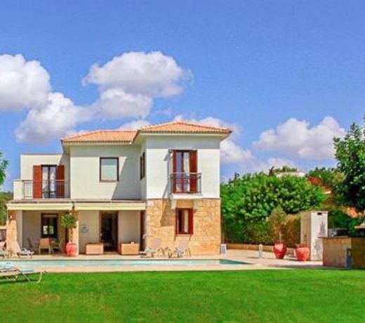 Villa in Kouklia Sleeps 6 includes Swimming pool Air Con and WiFi 0