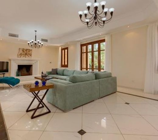 Villa in Kouklia Sleeps 10 includes Swimming pool Air Con and WiFi 1 2