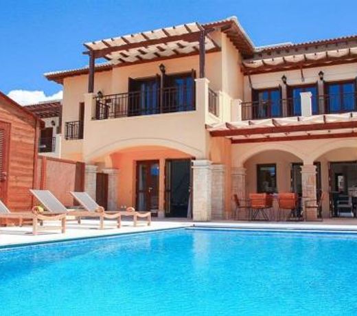 Villa in Kouklia Sleeps 4 includes Swimming pool Air Con and WiFi 4