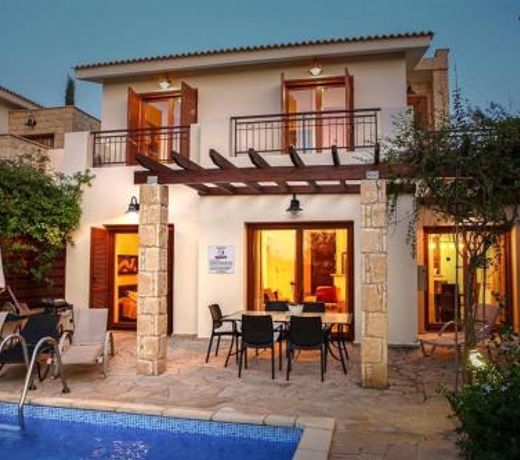 Villa in Kouklia Sleeps 6 includes Swimming pool Air Con and WiFi 1 6