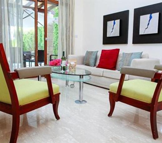 Villa in Kouklia Sleeps 6 includes Swimming pool Air Con and WiFi 1 6