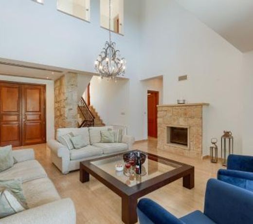 Aphrodite Hills Superior Villas Superior Villa 0135 Air Conditioning 5 Bedrooms Paphos