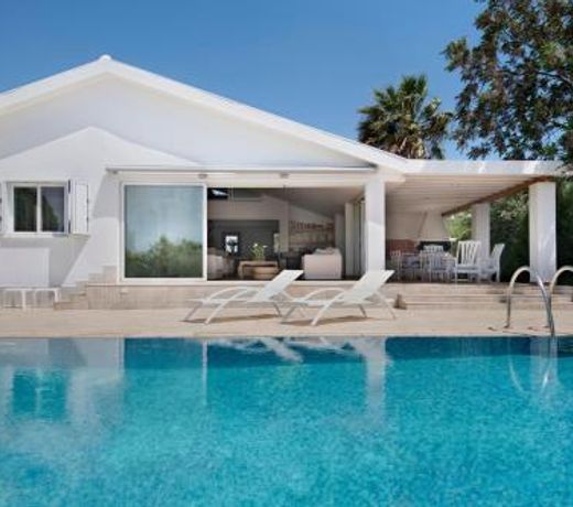 Garden Luxury Spa Villa