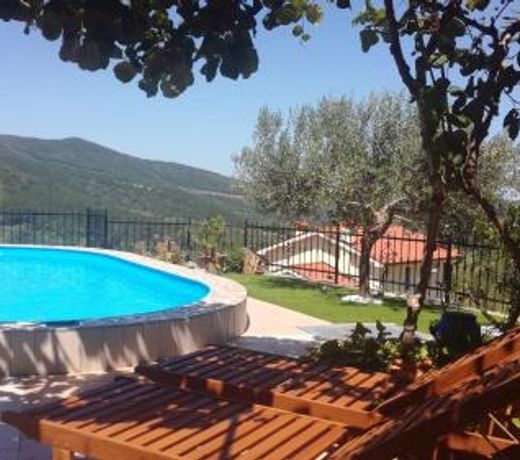 VILLA CEH