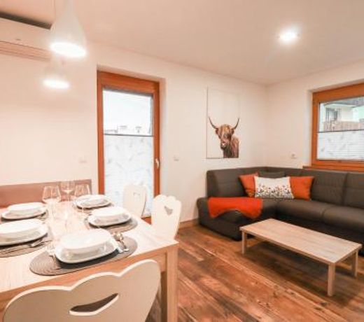 Happy Holiday Apartment