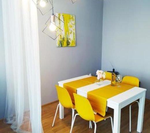 Lora Apartman