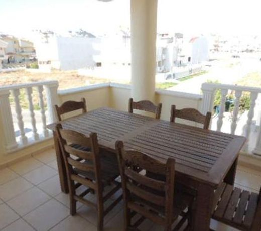 3 beds - 3 bath duplex apt 6 balconies, Rent LD 2019