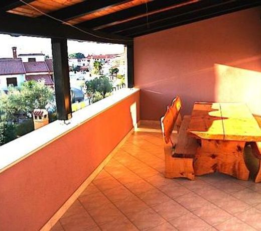 Apartments with a parking space Fazana - 7261