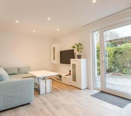 Moderne, behinderten geeignete Ferienwohnung mit Terrasse