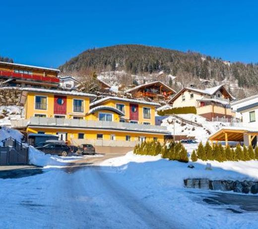 Superb Chalet in Piesendorf with Sauna