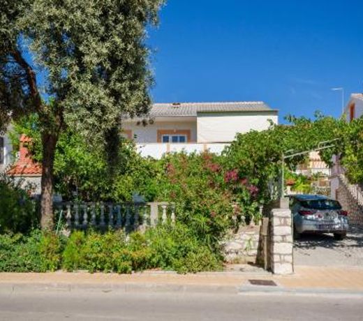 Apartments Elvira