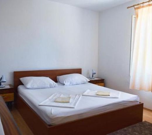 Apartments by the sea Starigrad, Paklenica - 17865