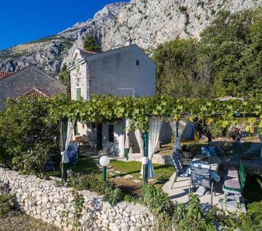 Family friendly house with a parking space Gornji Tucepi - Podpec, Makarska - 6915