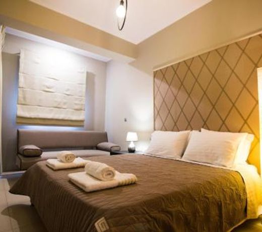 Mary's Modern and Elegant apartment