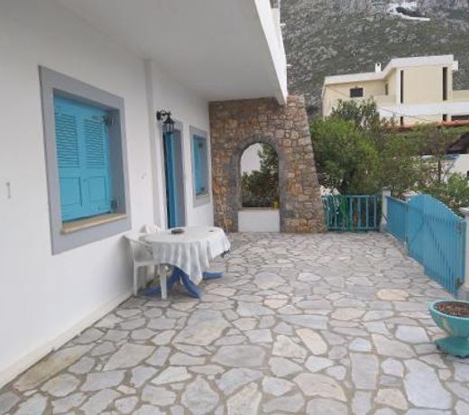 Villa Kantouni by the sea