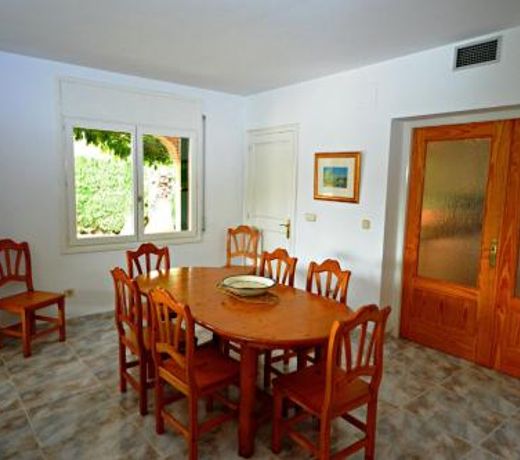 Beautiful villa with pool. Nautic 1