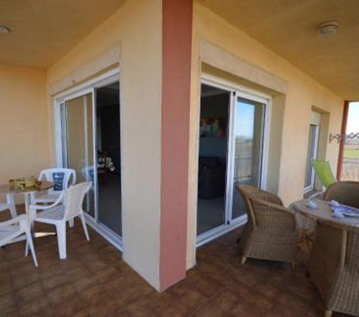 Apartamento con piscina comunitaria. TCanigo2D
