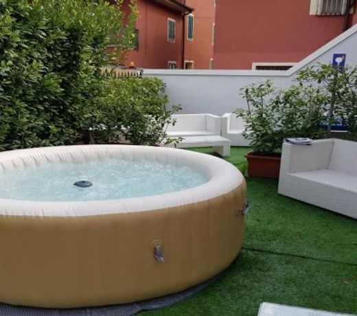 Charming Holiday Home in Camaiore with Private Whirlpool