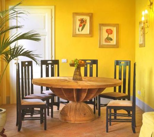 Vorno Villa Sleeps 15 with Pool and Air Con