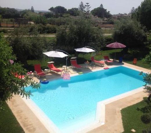 Il Giardino Dei Carrubi
