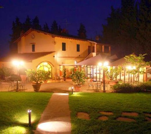 Hill-View Holiday Home with Jacuzzi, Pool & Garden in Impruneta